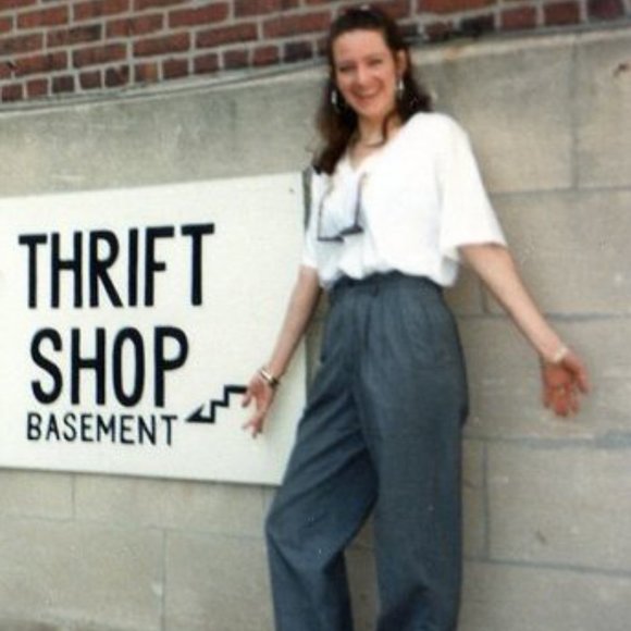 Meet your Posher, Simone - Picture 2 of 2